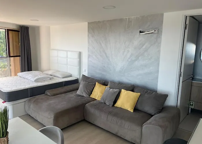 Center Marina View Silver Апартаменты Фуншал
