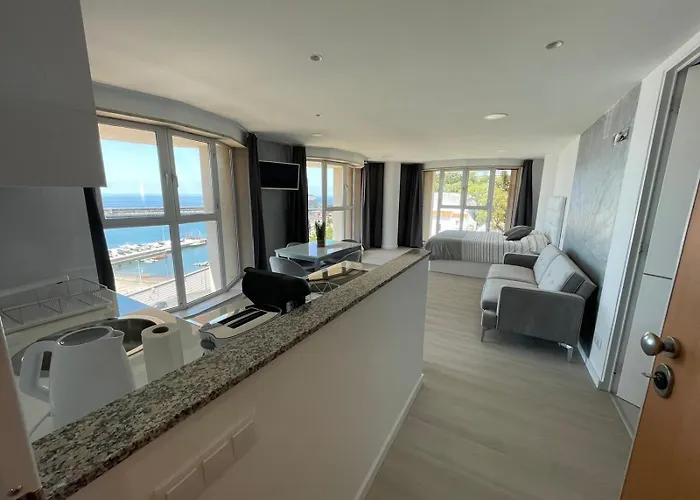 Center Marina View Silver * Фуншал